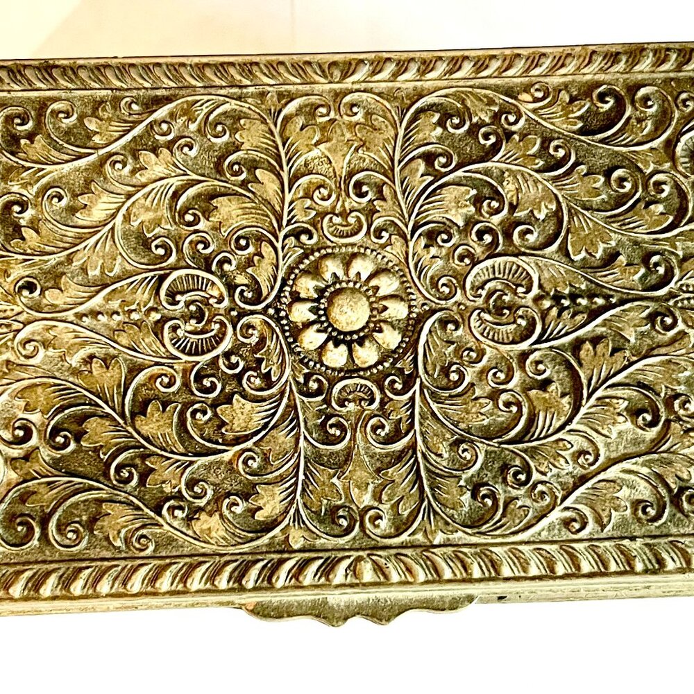 ANTIQUE ORNATE SILVER-PATINA, JEWELRY BOX. - Picture 2 of 6